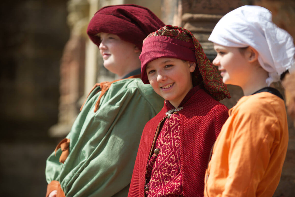 I have a section on my website called IN FOCUS where I regularly post recent photography and film making commisisons. Please feel free to take a look if you are interested.
robmcdougall.com/portfolio/ross…