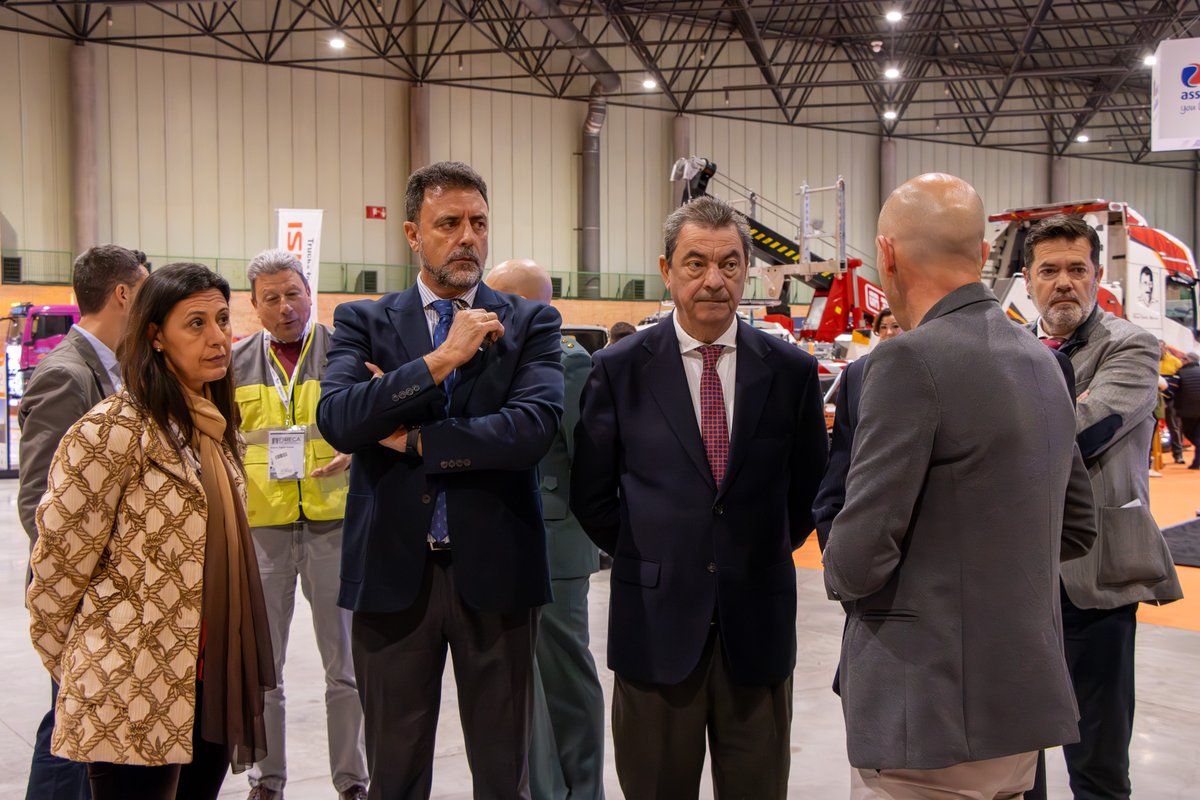 ¿Buscas innovación? 
FIRECA es el lugar elegido por muchas empresas para presentar las últimas novedades del sector. 
Desde carrocerías y componentes hasta electrónica y sistemas, la feria abarca una amplia gama de grupos de productos.  
#Tecnología #Innovación #ProductosFIRECA