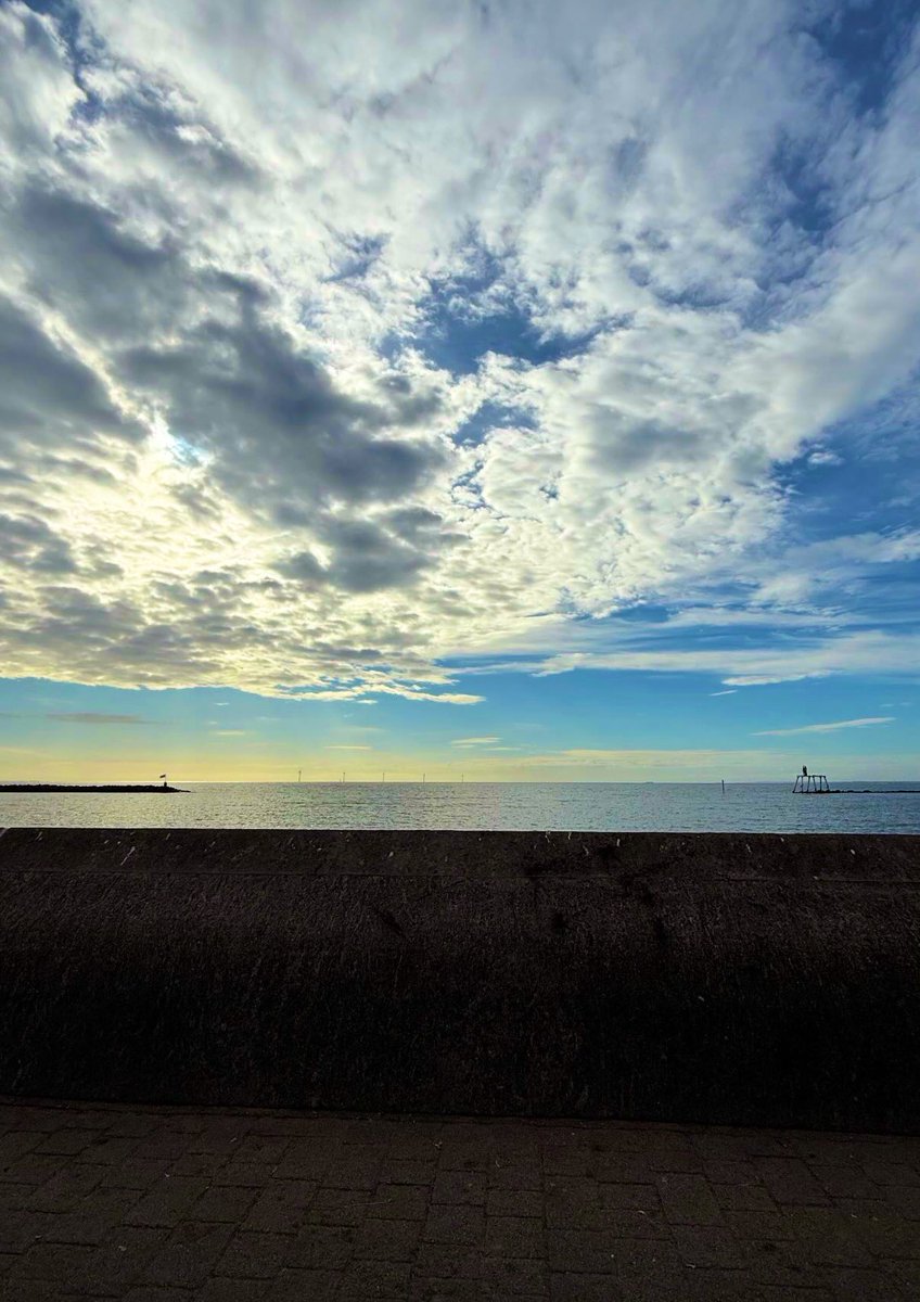 Beautiful morning up the coast #NewbigginByTheSea