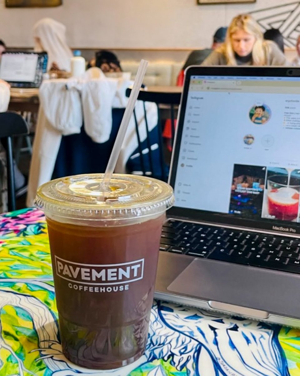 Between our 9 locations, there’s always a place to set up shop. 

📍 Allston, Berklee, BU, Brighton, Fenway, Harvard Sq, Lesley University, Newbury St, Symphony

📸 @argofoodie