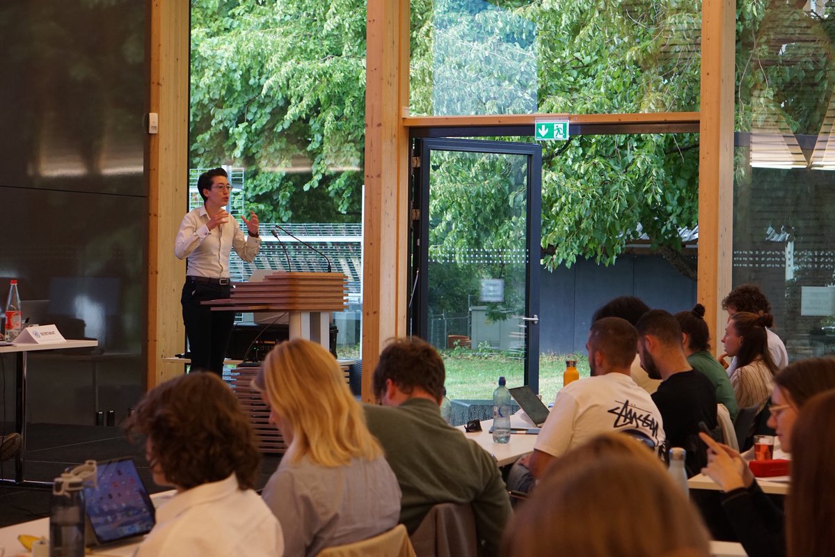 SummerOfRights's tweet photo. Great work so far! We have heard impressive and thoughtful presentations by our participants acting as #Representitives of the #InternationalLawCommission, multiple #States and #NonStateActors https://t.co/vdCmr9rND0