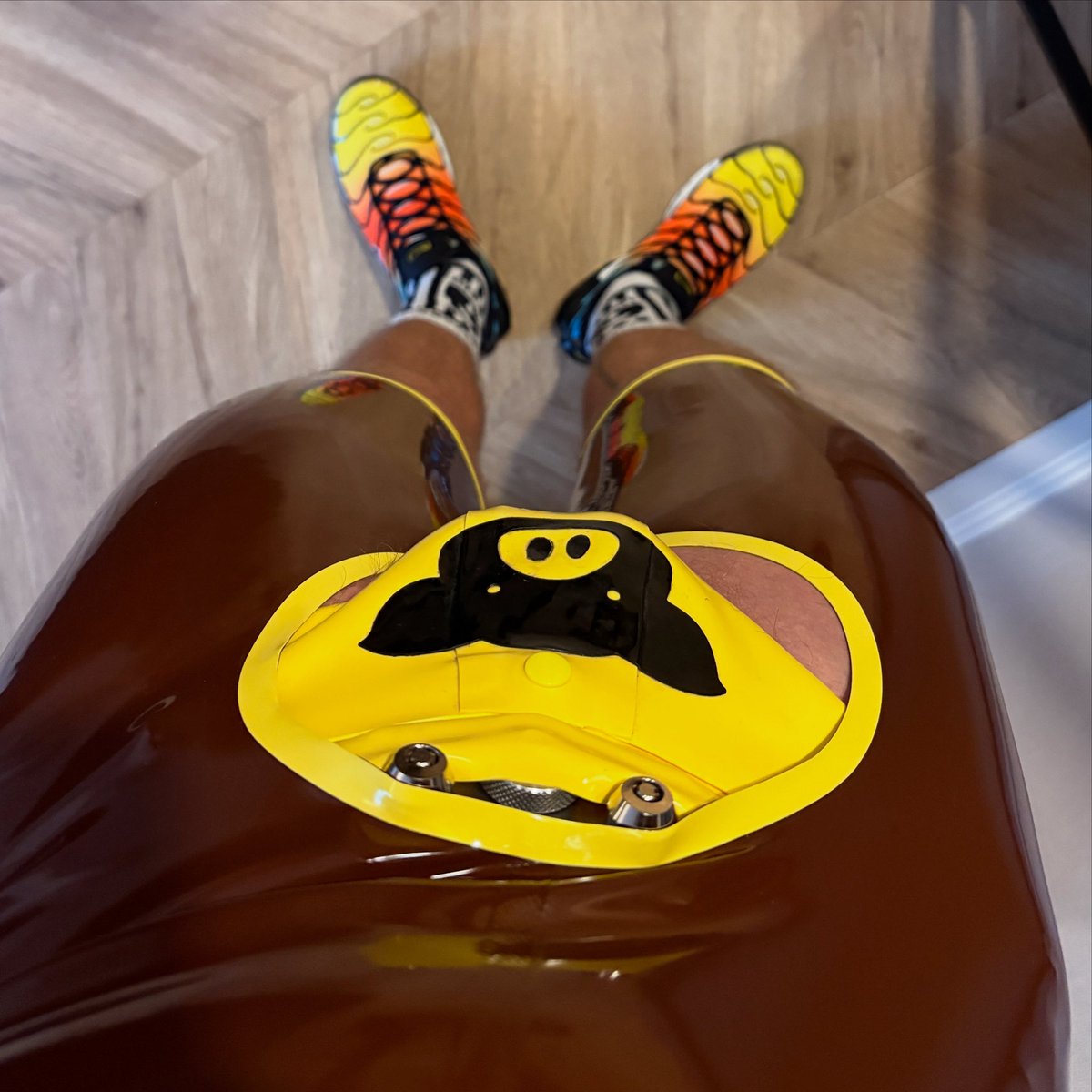 Where would you sniff first?