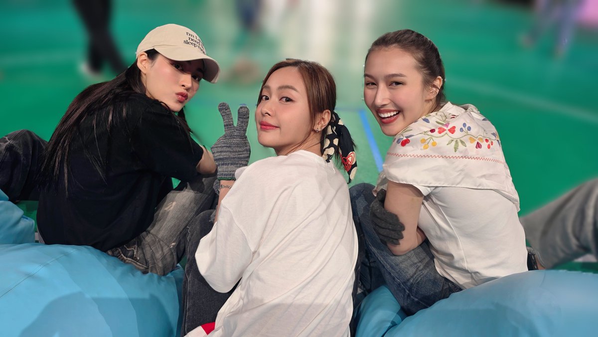 LingOrmCH3's tweet photo. อย่าให้มีครั้งที่ 2 

#GirlsCup 
#linglingkwong‌ #oomeisaya #katemarilyn https://t.co/hGQh6ABAF1