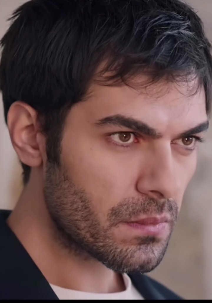 Adamsan el öpmeyeceksin, diz çökmeyeceksin, haksızlığa haklı demeyeceksin, sonradan görmeleri adam yerine koymayacaksın...TAMDA BiZİM ASLANİMİZA yazilmiş bu sözler #Gokberkyidirim ASLANİM'A👑👑👑❤️‍🔥❤️‍🔥❤️‍🔥