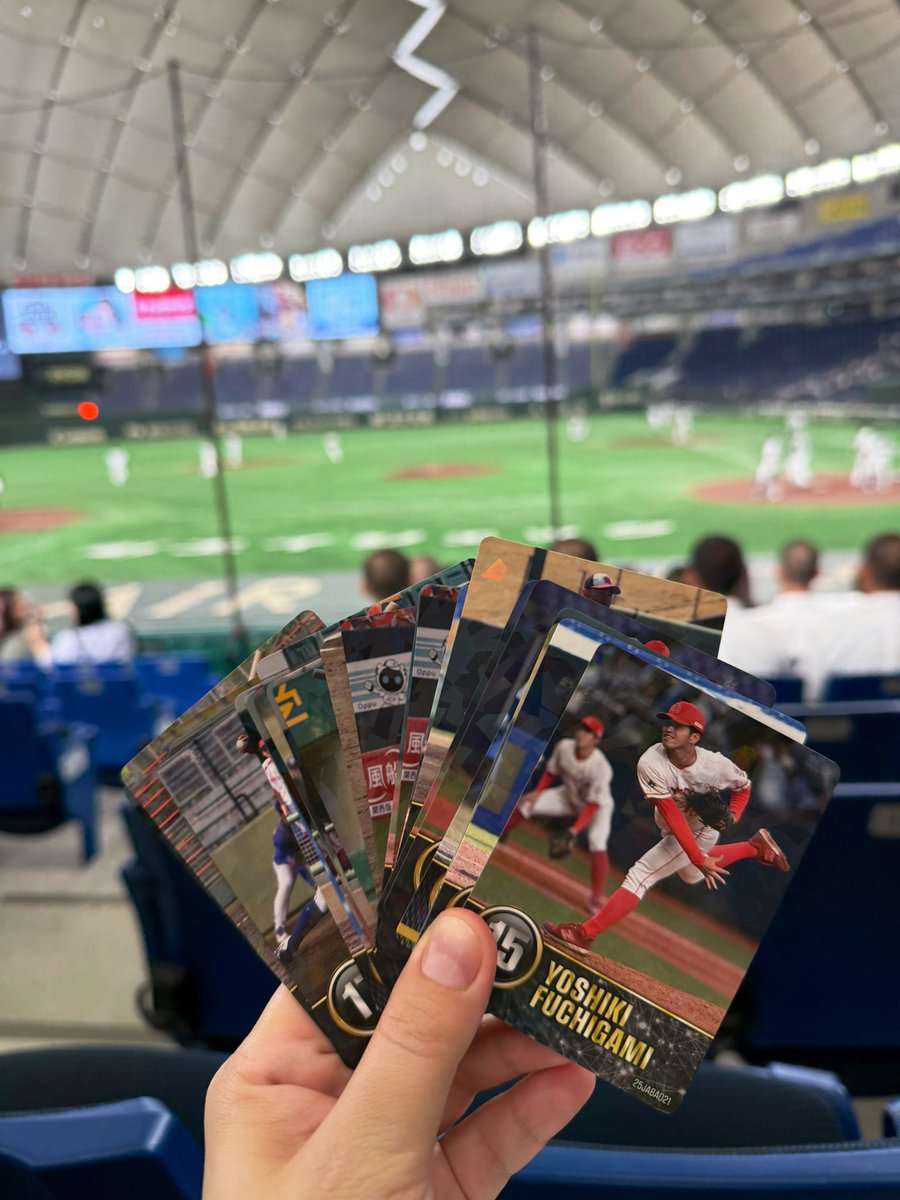 __srcuo's tweet image. 一昨年位から都市対抗見始めたけど
最速で終わってしまった🥲🥲
お疲れ様！また来年だね🔥👊👊👊⚾️

お隣のJABAカードコレクション凄すぎた🤣🤣笑笑
推しを当ててあげた私天才ね🤓✨笑