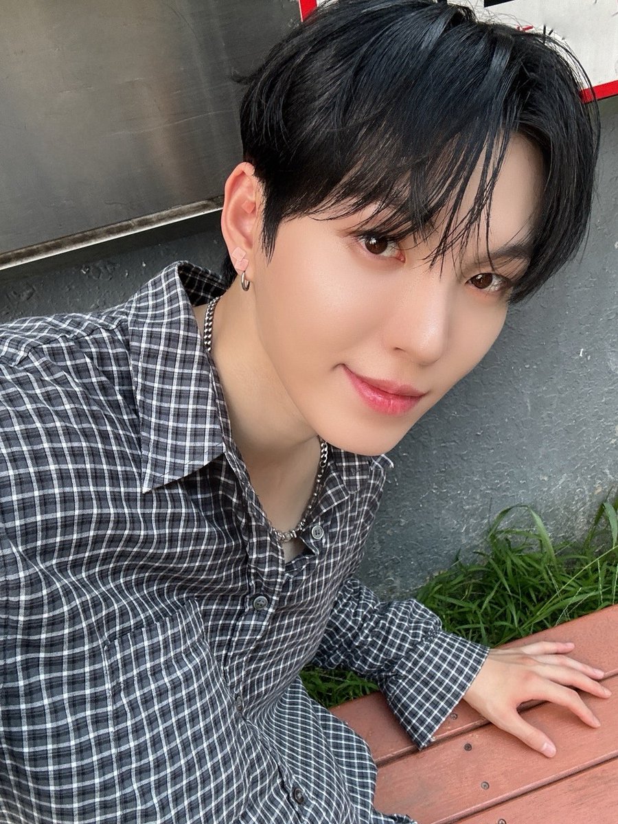 DKB_BRAVE's tweet image. 🔥양돌진🔥 잘 보셨나요?
웃으셨나요? 행복하셨나요?
계속 웃게 해드리겠습니다

BB! 난 언제나 BB에겐 돌진입니다
내 사랑 다 가져가❤️

- 양⭐️

Did you enjoy 🔥YANG-DOL-JIN🔥?
Did you laugh? Were you happy?
I'll keep making you laugh.

BB! I always go straight to BB.
Take everything my…