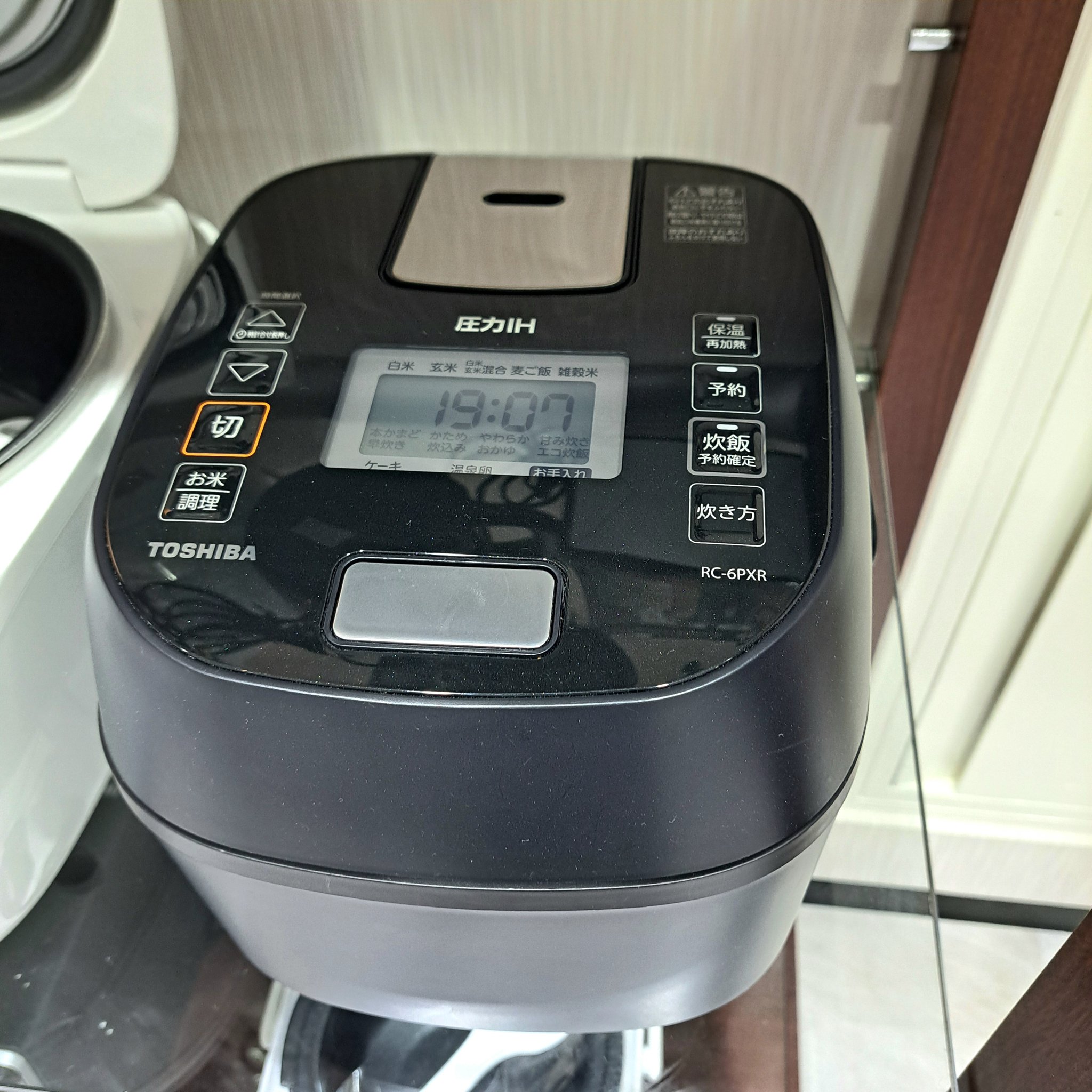 東芝　圧力IH炊飯器　RC-6PXR　2022年 製造 炊飯器 TOSHIBA Amazon | 東芝(TOSHIBA) 炊飯器 3.5合 圧力IHジャー炊飯器