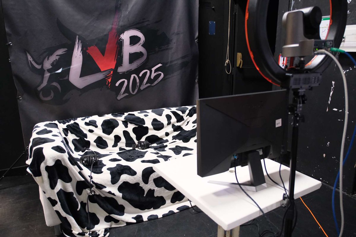 LVB_SWGA's tweet image. C'est le début du LVB 2025 !!!
Journée détente aujourd'hui avec le tournoir roulette à 15h.
On termine les préparatifs pour le stream qui commencera à 15h
#LVB2025