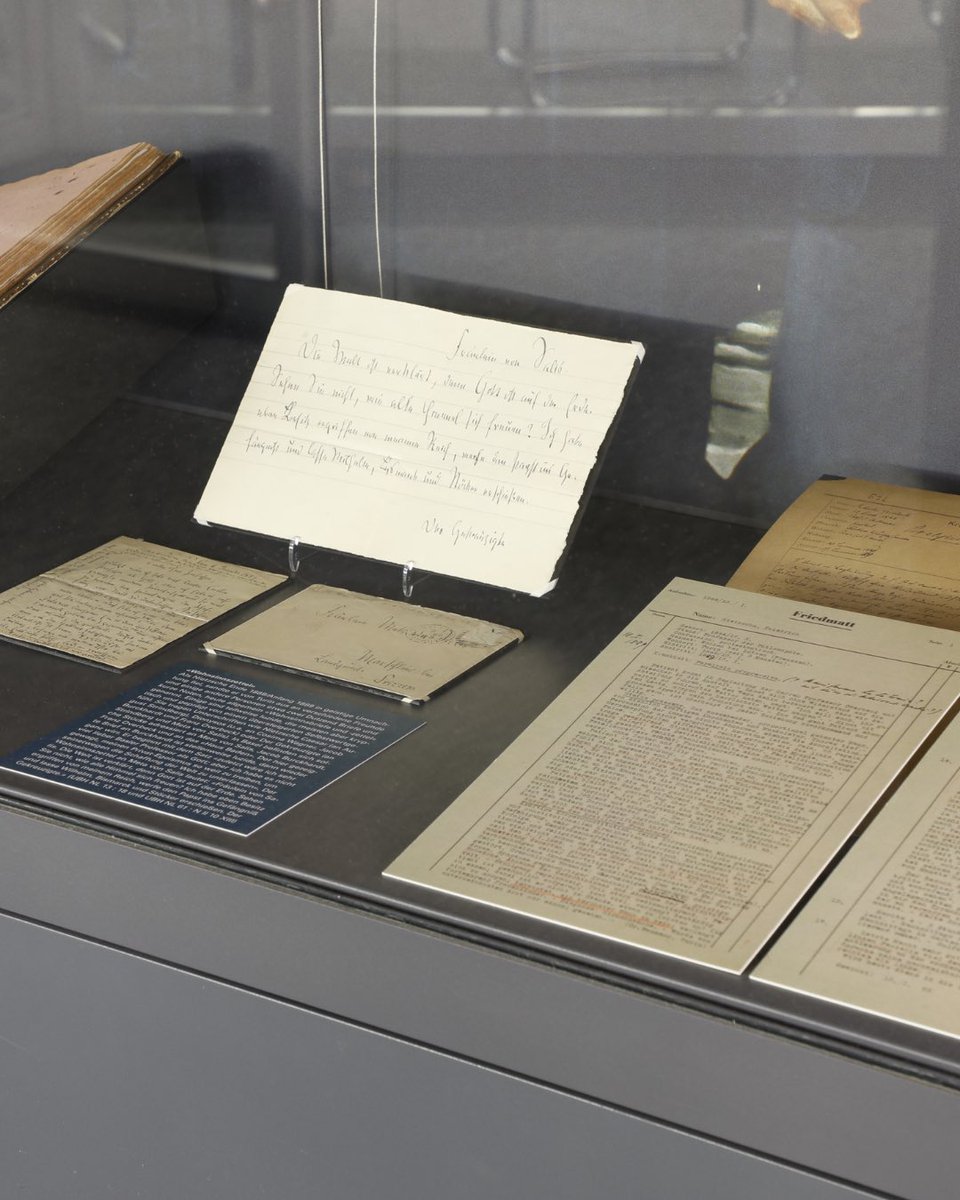 Der literarische Nachlass von Friedrich Nietzsche gehört nun zum UNESCO-Weltdokumentenerbe. Teile seiner Manuskripte und Briefe werden heute in der Universitätsbibliothek Basel und im Staatsarchiv aufbewahrt
📷 Universitätsbibliothek Basel, Christa Schaffert
#FriedrichNietzsche