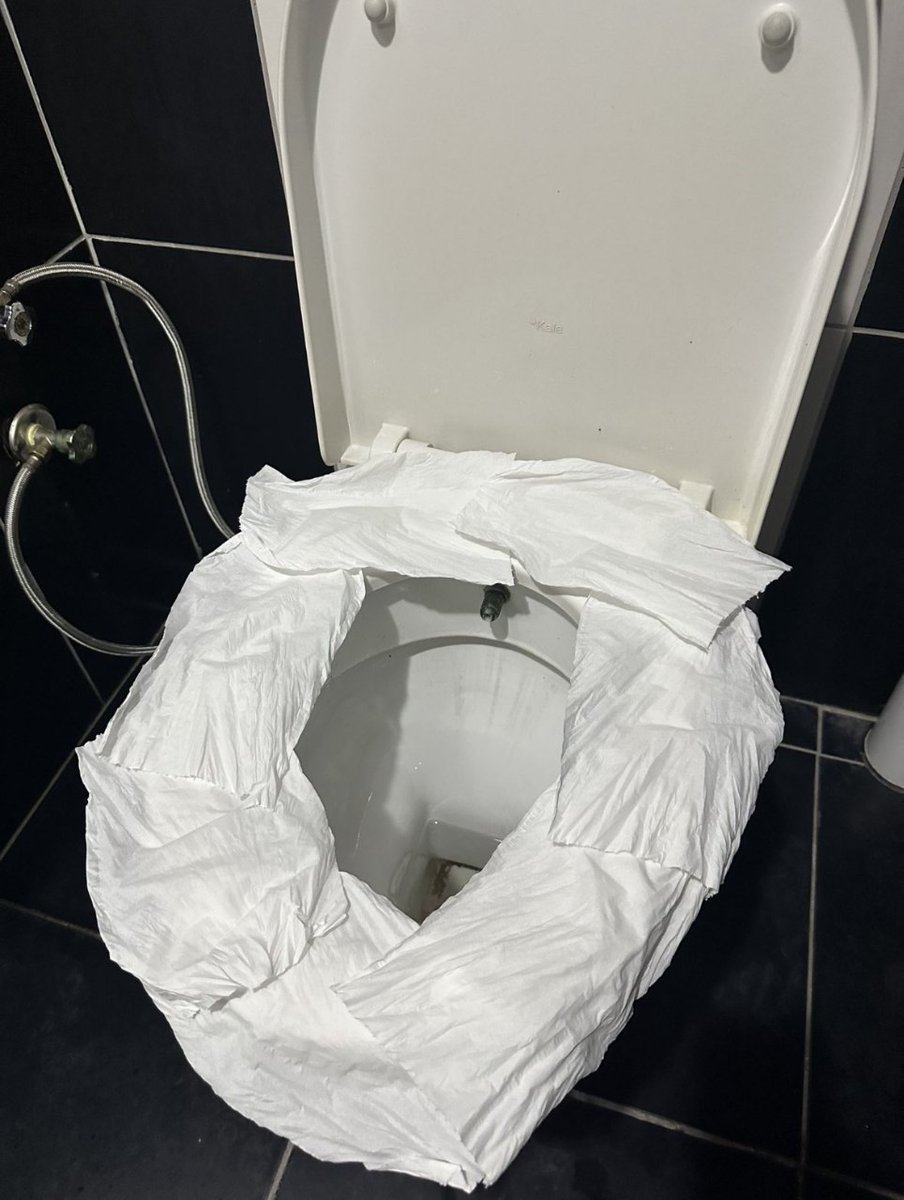 بیاید بگید فقط من نیستم که اینکارو میکنم