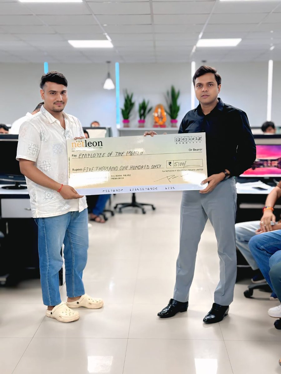 netleonweb's tweet image. 🌟 Celebrating Excellence!
Honouring our Employees of the Month for their dedication, innovation, and hard work that drive us forward. 🎉✨
Swipe to see the smiles and the well-deserved rewards! 🎁🙌
#EmployeeOfTheMonth #TeamCelebration #ITLife #WorkCulture #Recognition…