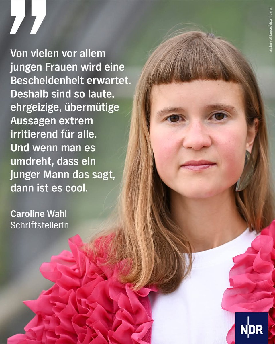 Nachdem ihr Debütroman „22 Bahnen“ nicht für den Deutschen Buchpreis nominiert worden war, beschwerte sich Caroline Wahl öffentlich auf ihrem Instagram-Kanal – und erntete dafür Kritik.  

Meine bescheidene Meinung dazu: Wer ein Buch schreibt, sollte es aus Leidenschaft und