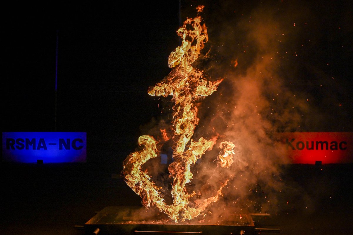 #nouvellecalédonie
🇫🇷 La commissaire déléguée de la République pour la province Sud Catherine Merckx a participé, jeudi soir, à la #commémoration du 155e anniversaire des combats de Bazeilles.
La #cérémonie a été présidée par le général Gabriel Soubrier, commandant supérieur des