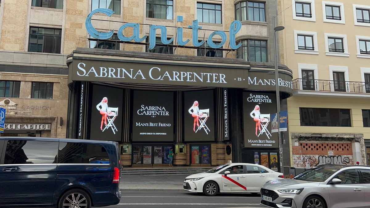 SabrinaCarpenSP's tweet image. Sabrina llena las calles de Madrid, España, por primera vez en su carrera gracias a la promoción de Man’s Best Friend 🐾🤯💘😭 @SabrinaAnnLynn