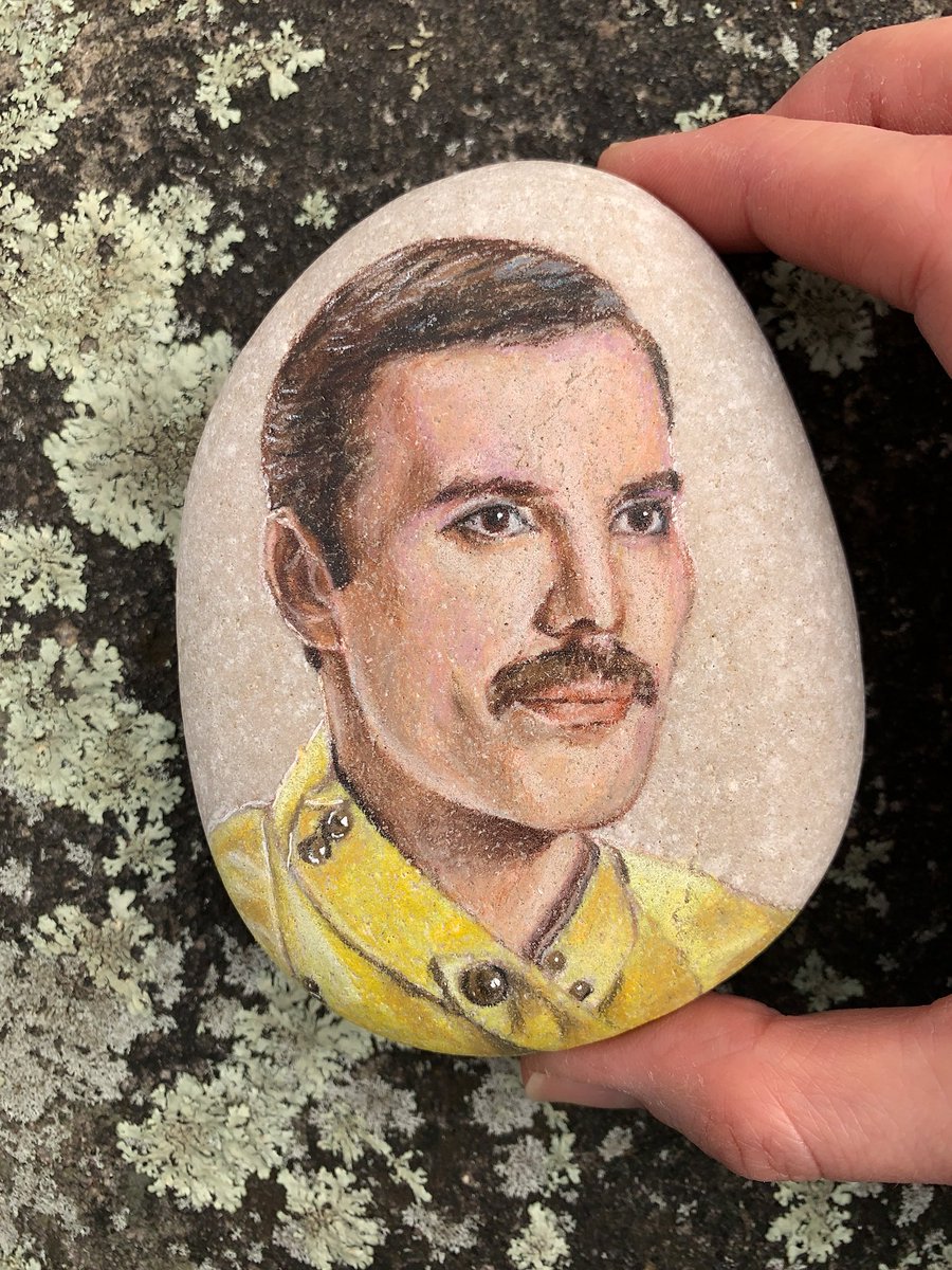they call me Pencils (@cindysinor) on Twitter photo <a href="/gunsnrosesgirl3/">Science girl</a> Queen
(my drawing on a beach stone) <a href="/gunsnrosesgirl3/">Science girl</a> Queen
(my drawing on a beach stone)