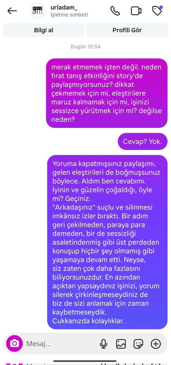 perchem's tweet image. @URLADAM_Kultur düne kadar açık olan ve tabii ki hesap soran yorumları bugün kapattı. Eylül etkinlikleri story'de peş peşe paylaşılıyor, ama fail Fırat Tanış'ın yer aldığı etkinlik hatırlatılmıyor. 
Yok öyle kıyıdan kıyıdan yürümek.