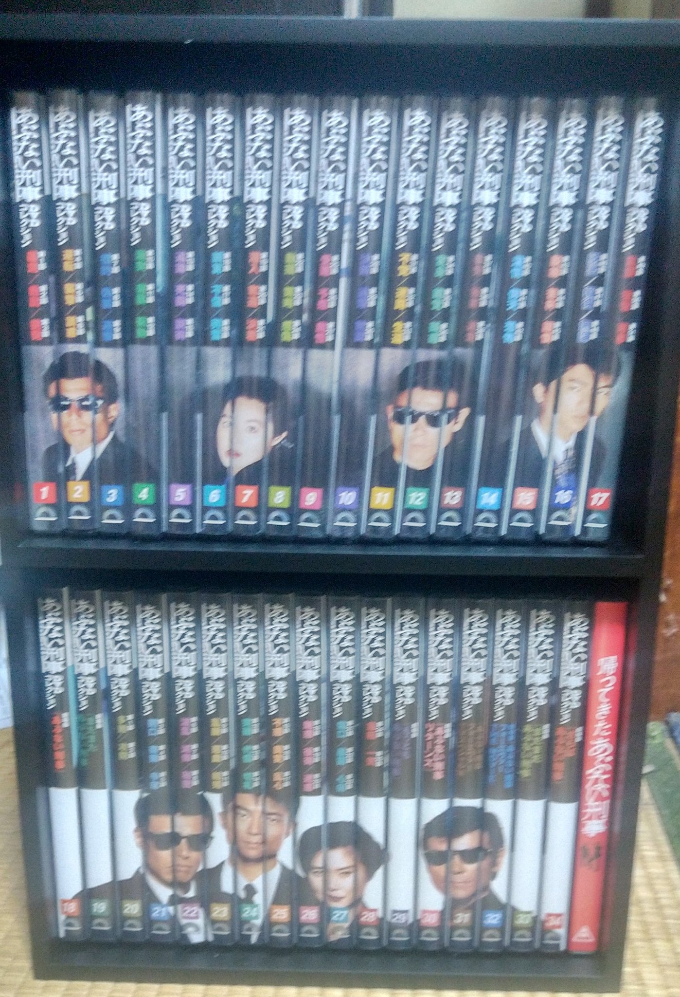 【匿名配送】あぶない刑事 DVD 全38巻　冊子　ピンバッジ 匿名配送】あぶない刑事 DVD 全38巻 冊子 ピンバッジ あぶない