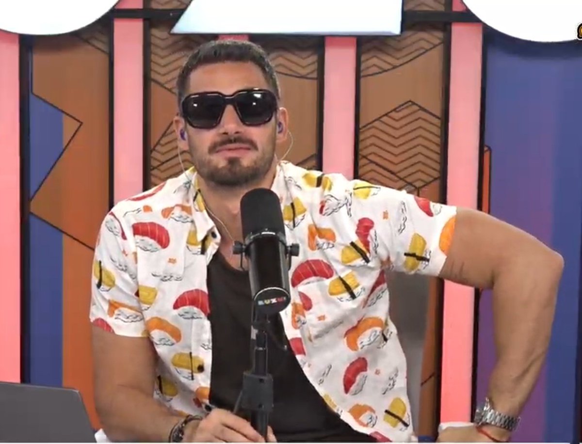 -yo el 24 de diciembre a las 12 del mediodía jajajajajajajajajjaajajajaja #Nadiedicenada