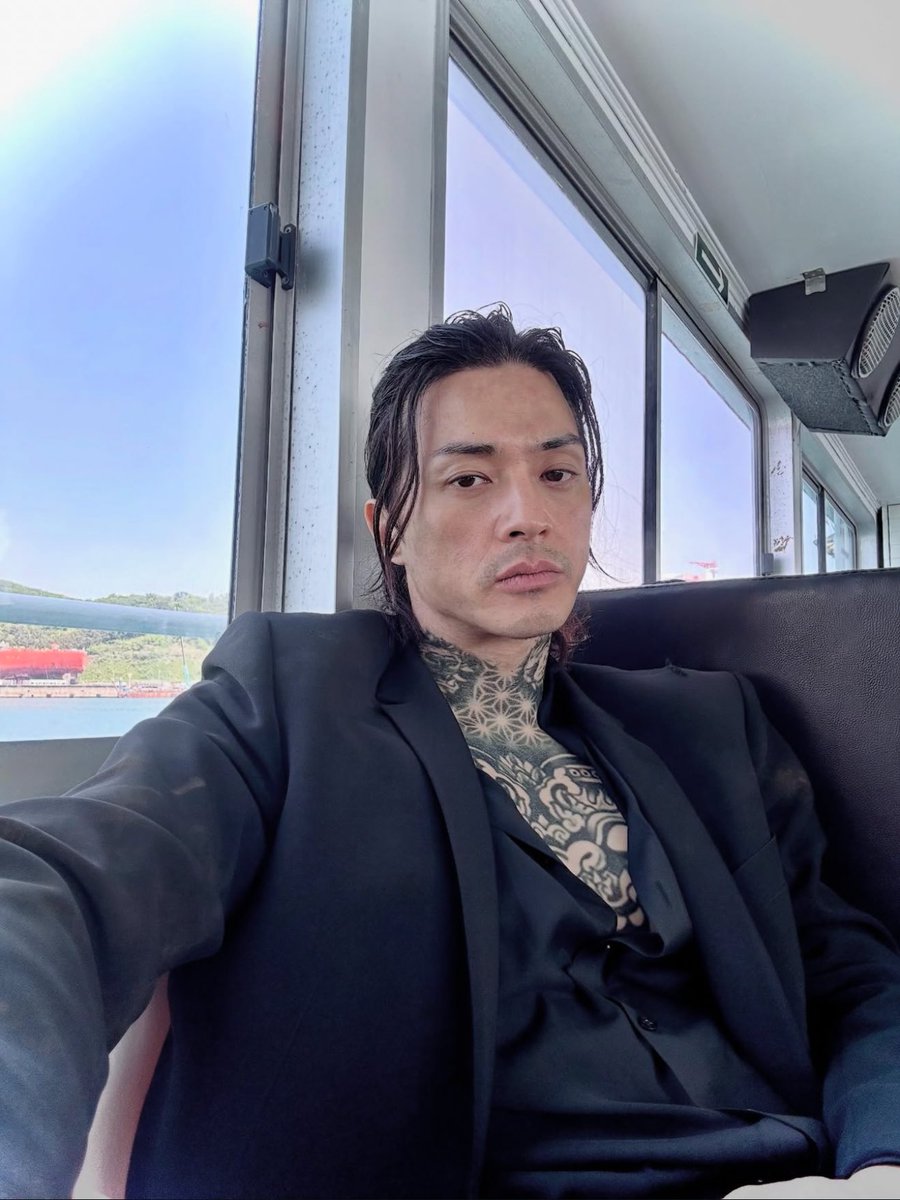 _Normallize's tweet image. Senggol bacok ato senggol cipok?