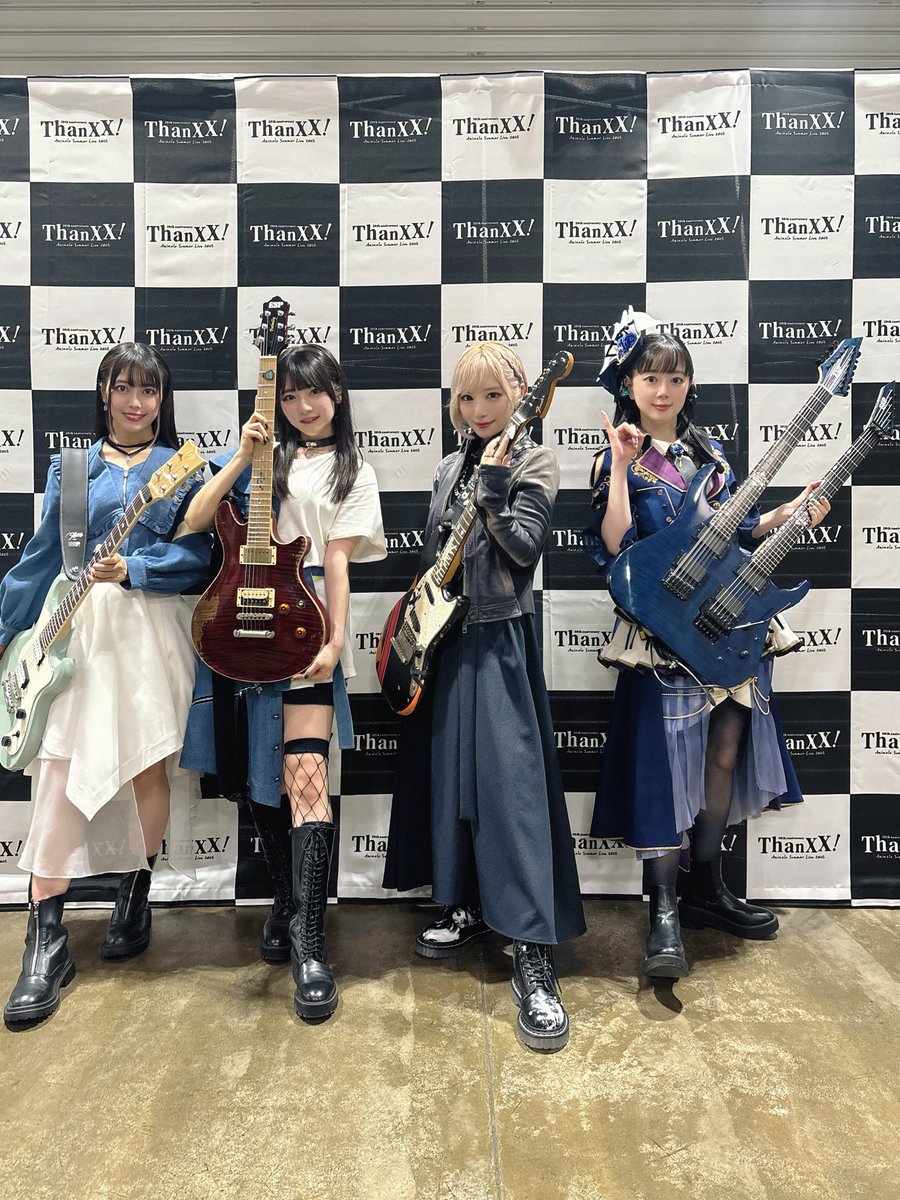 【Animelo Summer Live 2025 “ThanXX!”】

『GG』with GreatGuitarists
特別なGGを一緒にお届けした
#Roselia 氷川紗夜 #MyGO 愛音・楽奈
4人で…📷

一緒に音を奏でる、バンドの楽しさを目一杯もらいました。
死ぬ気で、遊べた…？
ありがとうございました…！🎸

#アニサマ #ggo_anime
#バンドリ