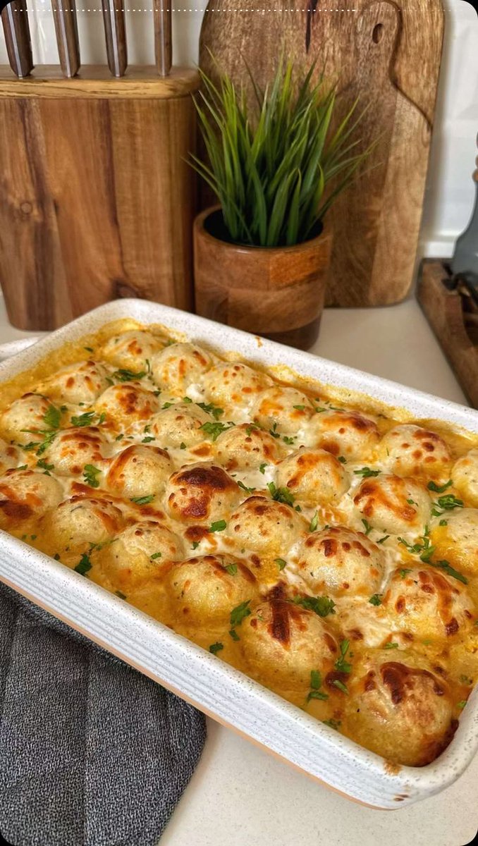 Daily_Cook_'s tweet photo. لمحبين البطاطا جبت لكم الذ وصفات بالبطاطا لذيذه راح تصير ادمانكم🍟✨😋👌🏻 https://t.co/KdAfwuO1MC