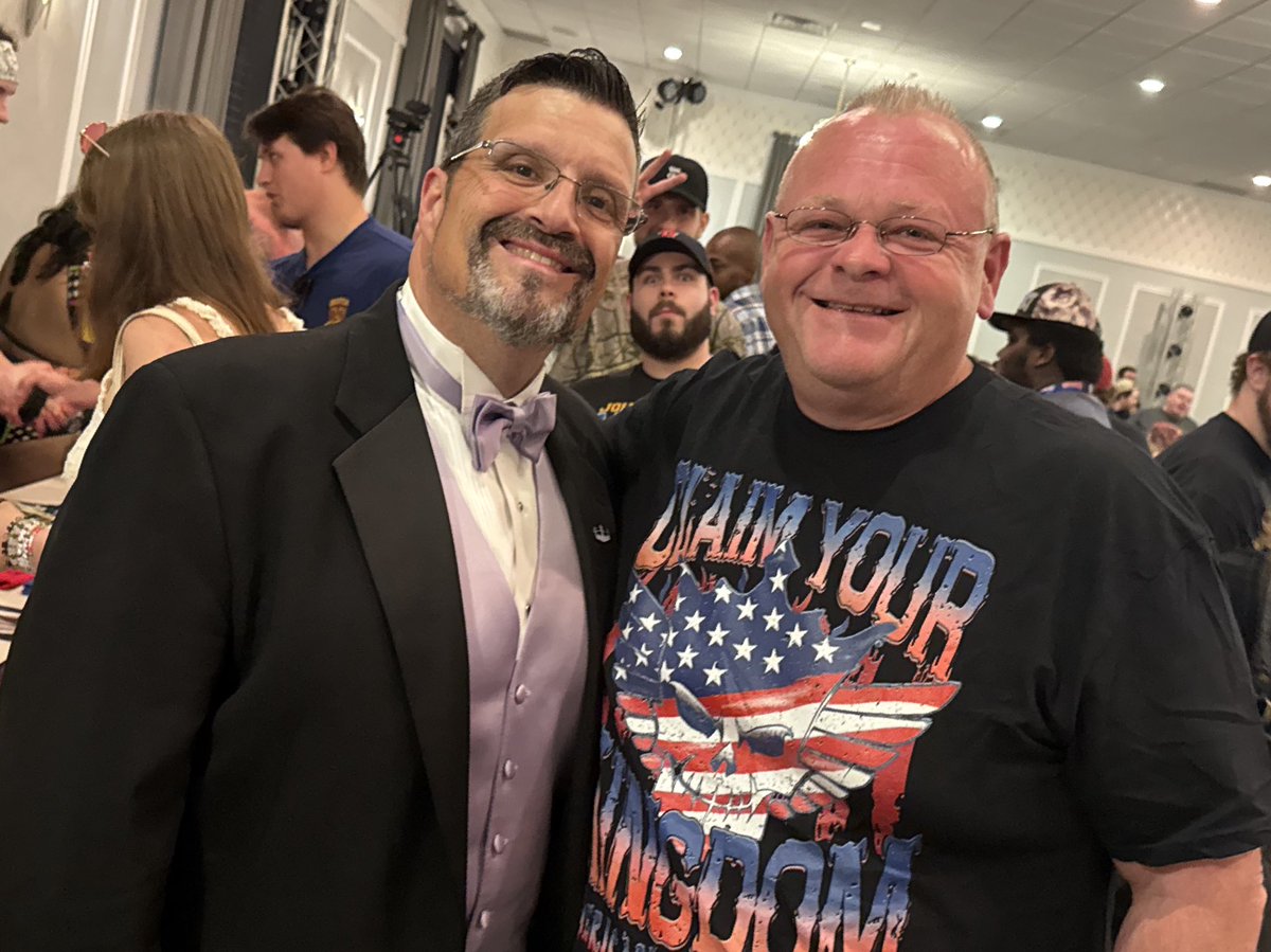 CardiacDrop's tweet image. Rich,
I can’t overstate the importance of you in the industry, you are a local legend and fantastic person.

All the best and see you at the next one.
#OneFall ☝🏻

-CJ