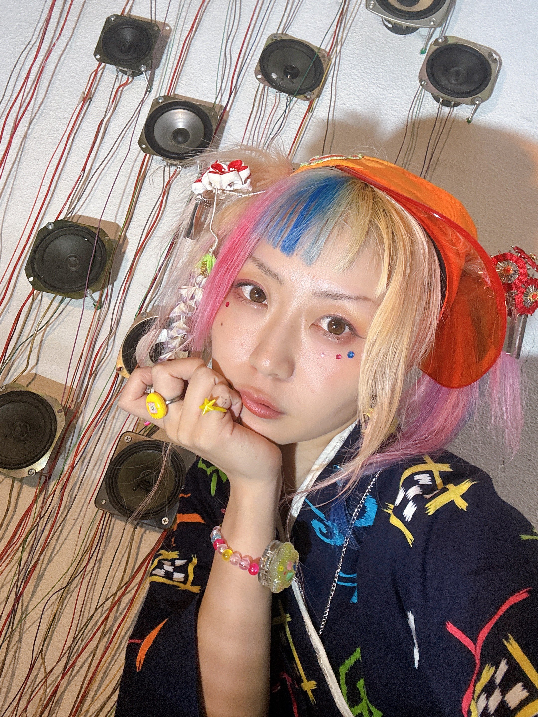 大きさ、音量は吠えろクーガ以上　しかし感度、音質は？ サンヨー　DJ5000 大きさ、音量は吠えろクーガ以上 しかし感度、音質は？ サンヨー