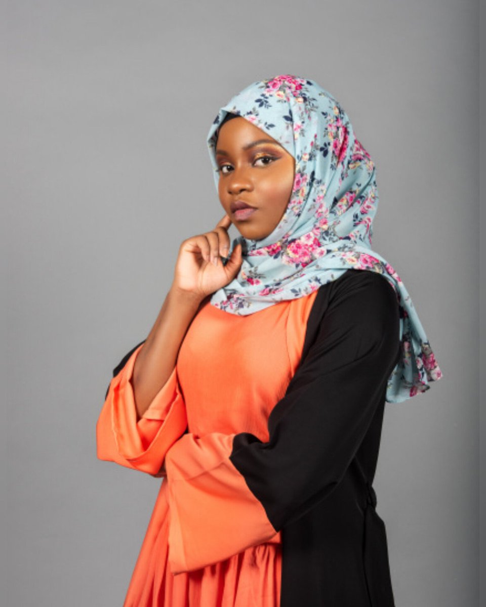 StrivingEmpire's tweet image. Versailles Scarf is the perfect touch to complete your look.✨
Simple to wrap and smooth to wear, it pairs effortlessly with any outfit.

Shop 👉 StrivingForModesty.com

#TSEExperience #MuslimahStyle #ModestWardrobe