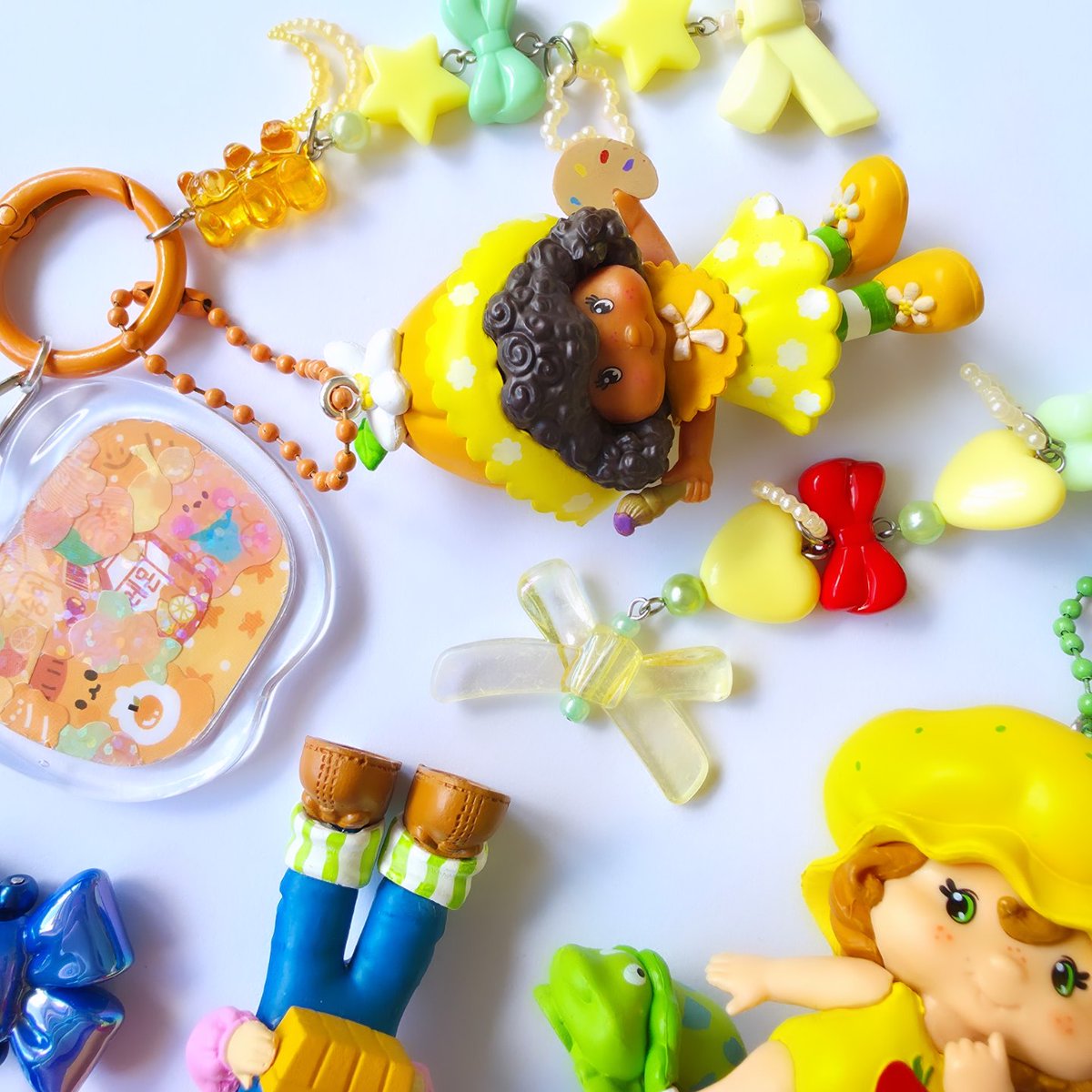 oddinent's tweet image. Strawberry Shortcake &amp;amp; Bibi Chibi Junk Style Keychains!🎀✨️

coming today at 5pm BST 🤍

oddinent.com/shop/misc/keyr…