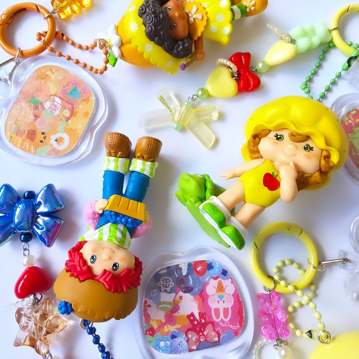 oddinent's tweet image. Strawberry Shortcake &amp;amp; Bibi Chibi Junk Style Keychains!🎀✨️

coming today at 5pm BST 🤍

oddinent.com/shop/misc/keyr…