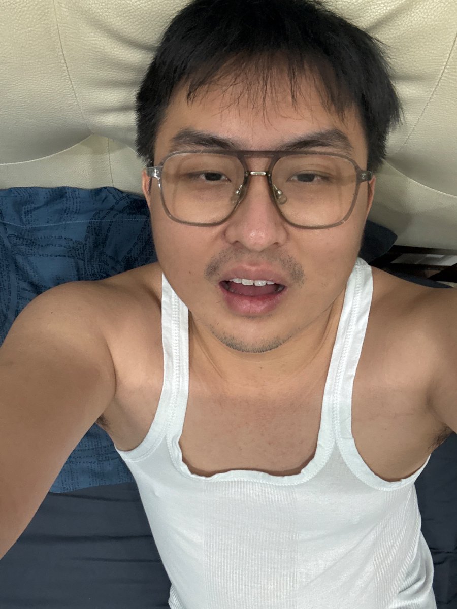 Singleter2's tweet image. Hi everyone let's have a singlet party for boys together!
嗨大家好我們一起舉辦一場白背心男仔派對吧！

Welcome to chat with me privately, show urself wearing white singlet confidently (with face!)
歡迎私訊我，記得上傳一張露臉穿著白背心內衣的你喔！