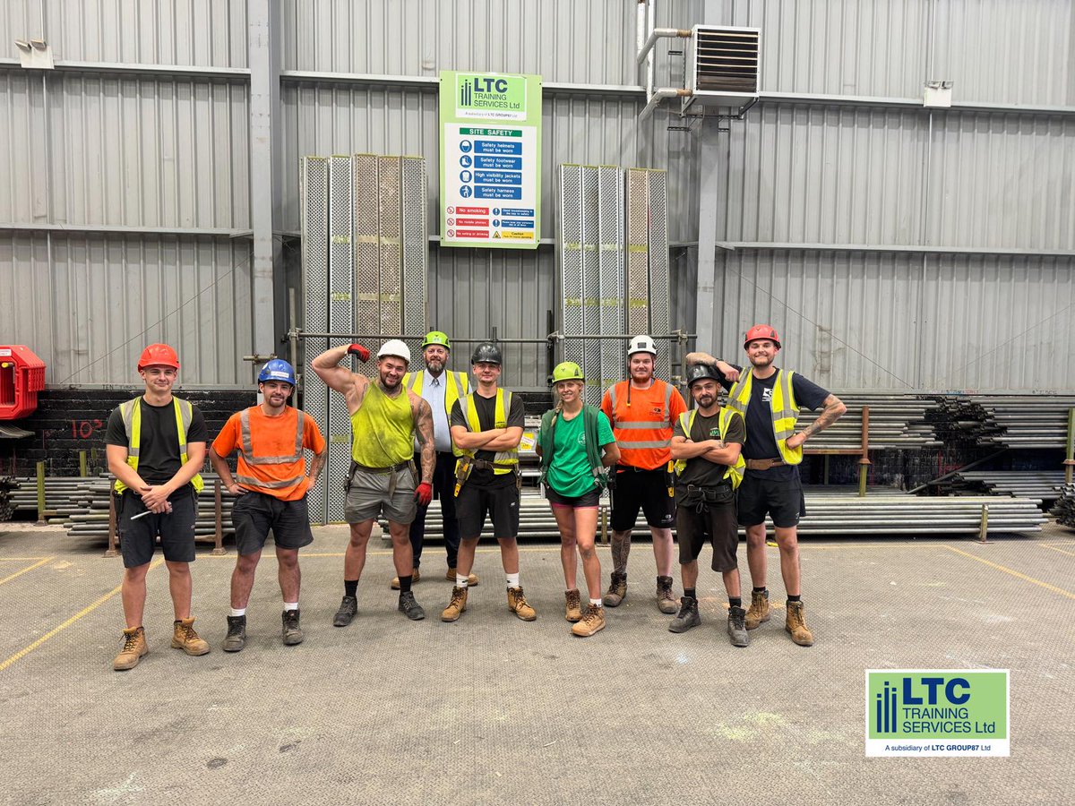 Smiling faces all round as the latest group of trainee scaffolders pass their <a href="/CISRS_OSTS/">CISRS</a>  Part 1 course today  🙂👏👷‍♀️👷

#educatingtheindustry
#CISRS
#scaffoldtraining
#part1