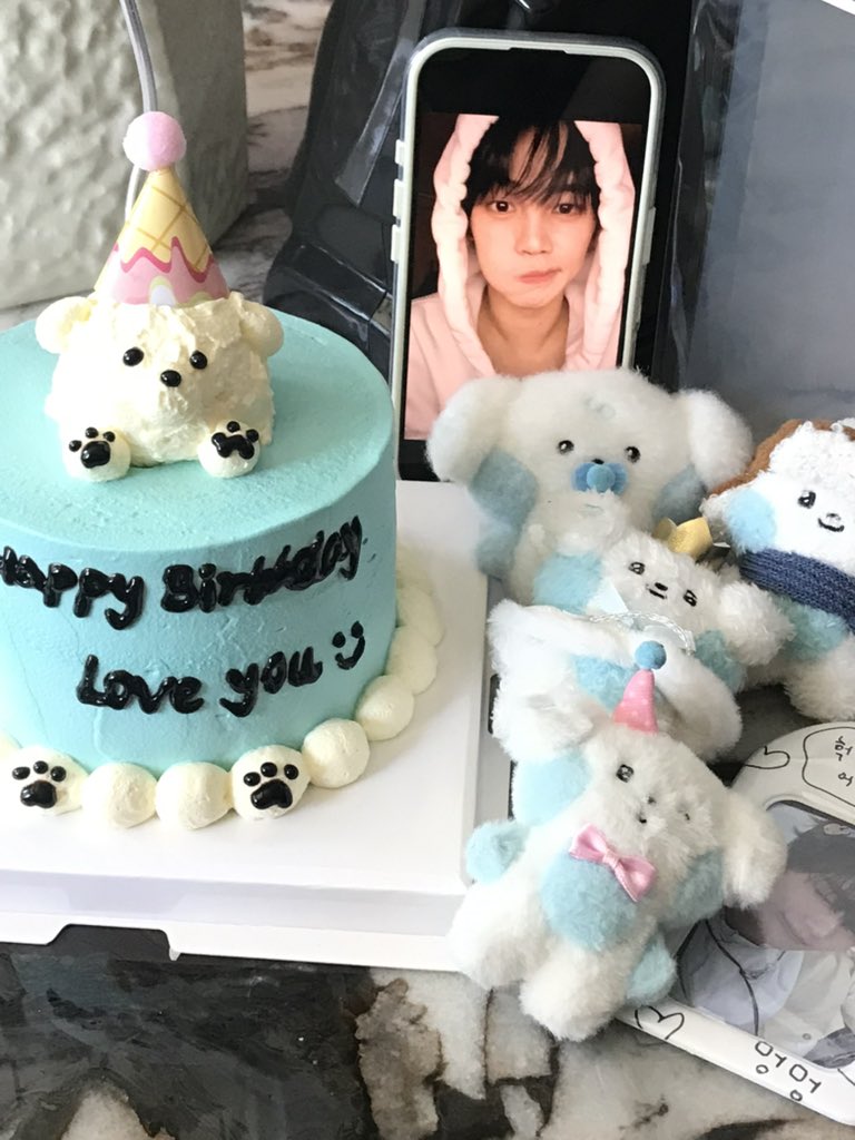 Nonsyer1's tweet image. 🐶𝐇𝐚𝐩𝐩𝐲 𝐁𝐢𝐫𝐭𝐡𝐝𝐚𝐲 𝐭𝐨 𝐊𝐢𝐦𝐆𝐲𝐮𝐯𝐢𝐧 ♡⊹

생일 축하해요🩵🩵💗💗태어나줘서 고마워

#김규빈 #KIMGYUVIN   #KimGyubitnaDay830