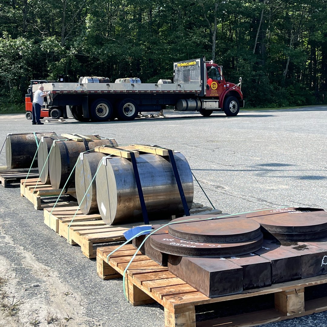 ABTechInc's tweet image. Massive delivery. Flawless execution. One of the largest raw material shipments in ABTech history just arrived, and it’s already in place thanks to smooth logistics, great timing, and a forklift team that’s ready for the challenge.
#ManufacturingMomentum #ABTechTeam #ShopLife