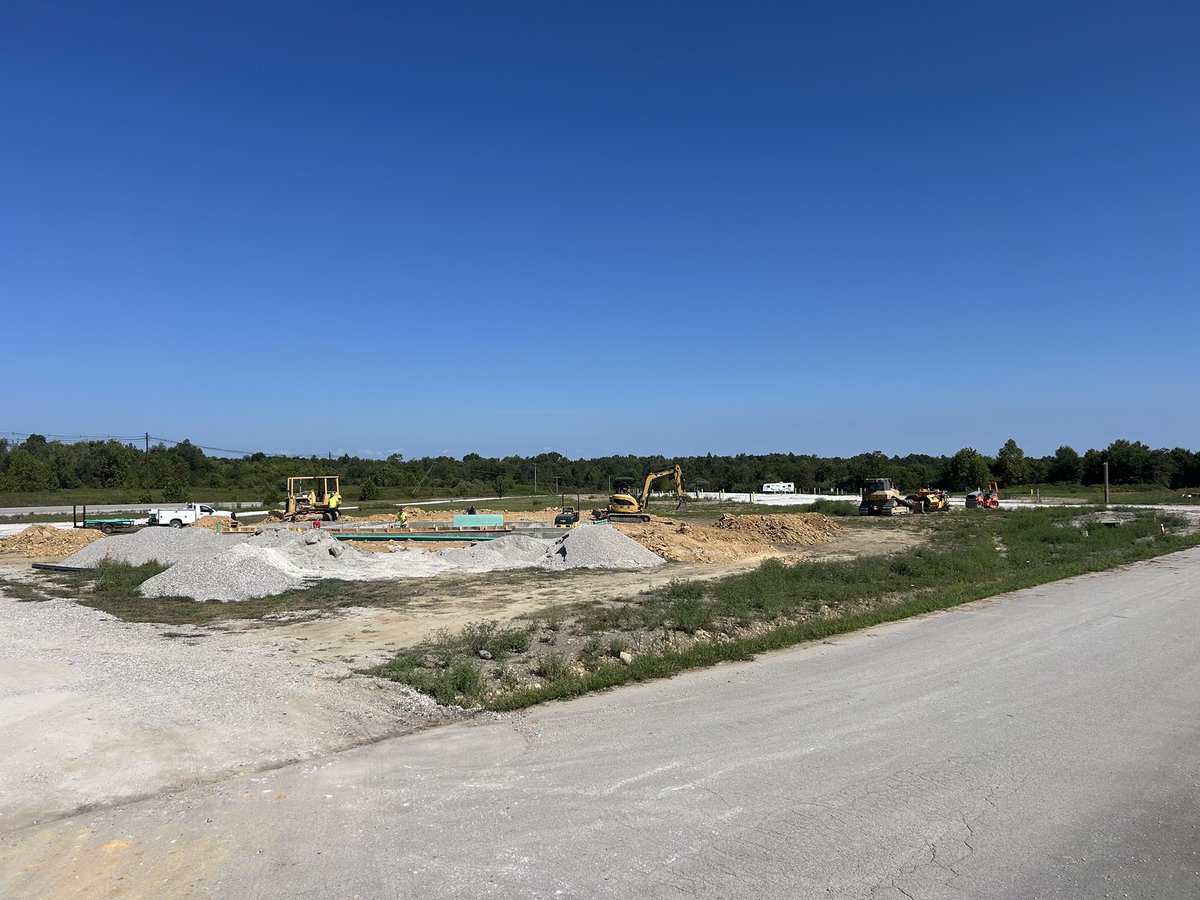 1ClayCounty's tweet photo. 🚧 Progress at Elk Hill! 🏕️ 
✅ Bathhouse foundation backfill is wrapping up today.
✅ Campground roads have been graded and marked for blacktop!
Another step closer to welcoming campers!
Clay County Fiscal CourtClay County Off-Road (Manchester, KY) https://t.co/rRliEITYym