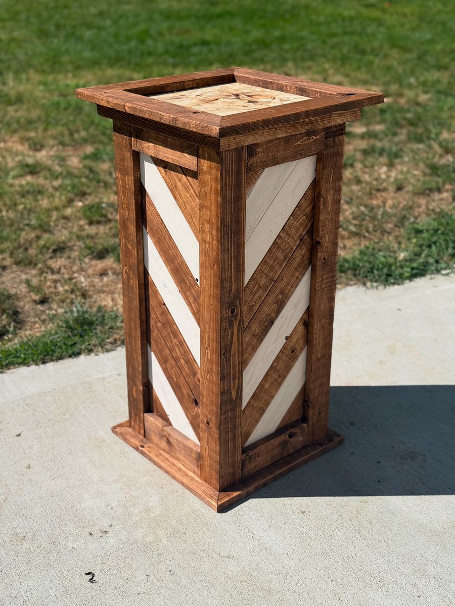 NicholsBases's tweet photo. Custom deer pedestal 
#deer #pedestal #hunting https://t.co/fcvaS64lnk