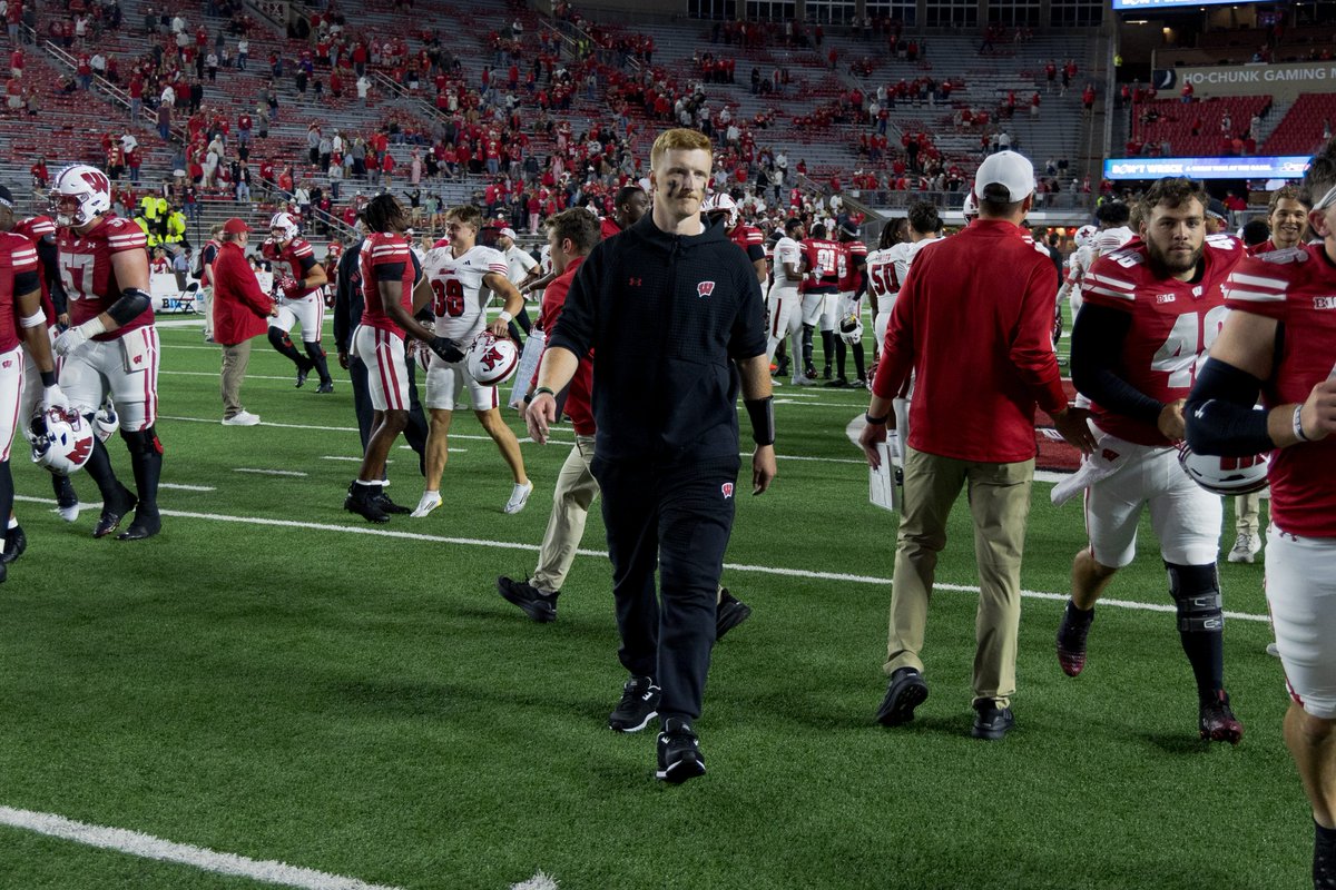 There's optimism around Wisconsin that QB Billy Edwards did not suffer a long-term injury Thursday, sources tell <a href="/RJ_cfb/">Richard🇬🇾Johnson</a> and I for <a href="/CBSSportsCFB/">CBS Sports College Football 🏈</a>.

Final word on the injury is expected in 24-48 hours. But there's hope he could be back for Alabama. 

cbssports.com/college-footba…