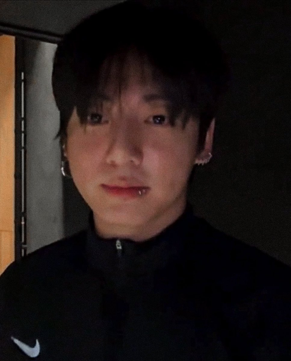 archivesgguks's tweet photo. JEON JUNGKOOK ??!/! https://t.co/dvpgLHhCLb