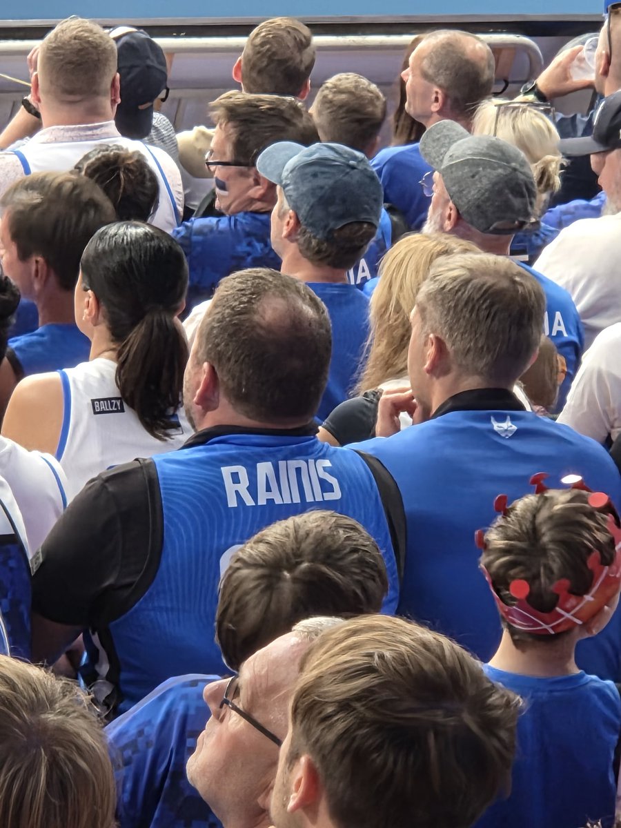 zigainis's tweet image. Reinkarnācija Šaurma arēnā.