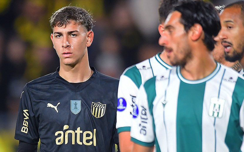 Juan Rodríguez se va de Peñarol ahora. Un club alemán y uno italiano cumplen con las exigencias de los aurinegros. 

La venta del defensor alcanzará los 4.800.000 dólares. Si cumple algunos objetivos se aumentaría en 1 millón más. 

Está negociación y la de Nacho Sosa, fueron