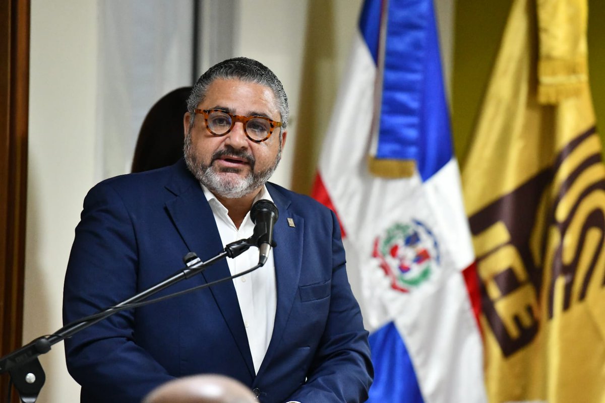 JCE (@juntacentral) on Twitter photo <a href="/RomnJquez/">Román Andrés Jáquez Liranzo</a> <a href="/samirchamiisa/">Samir Chami Isa</a> <a href="/acentodiario/">acento.com.do</a> <a href="/DiarioLibre/">Diario Libre</a> <a href="/ElCaribeRD/">El Caribe</a> <a href="/elnuevodiariord/">El Nuevo Diario</a> <a href="/PeriodicoHoy/">Periódico Hoy</a> <a href="/hiraydamarcelle/">Hirayda Fernández Guzmán</a> Durante su intervención, el miembro titular Samir Chami Isa (<a href="/samirchamiisa/">Samir Chami Isa</a>), resalta la alta participación femenina en Santo Domingo Este: De 129 propuestas recibidas, 79 corresponden a 👩💼mujeres candidatas.
#ConformaciónJE <a href="/RomnJquez/">Román Andrés Jáquez Liranzo</a> <a href="/samirchamiisa/">Samir Chami Isa</a> <a href="/acentodiario/">acento.com.do</a> <a href="/DiarioLibre/">Diario Libre</a> <a href="/ElCaribeRD/">El Caribe</a> <a href="/elnuevodiariord/">El Nuevo Diario</a> <a href="/PeriodicoHoy/">Periódico Hoy</a> <a href="/hiraydamarcelle/">Hirayda Fernández Guzmán</a> Durante su intervención, el miembro titular Samir Chami Isa (<a href="/samirchamiisa/">Samir Chami Isa</a>), resalta la alta participación femenina en Santo Domingo Este: De 129 propuestas recibidas, 79 corresponden a 👩💼mujeres candidatas.
#ConformaciónJE