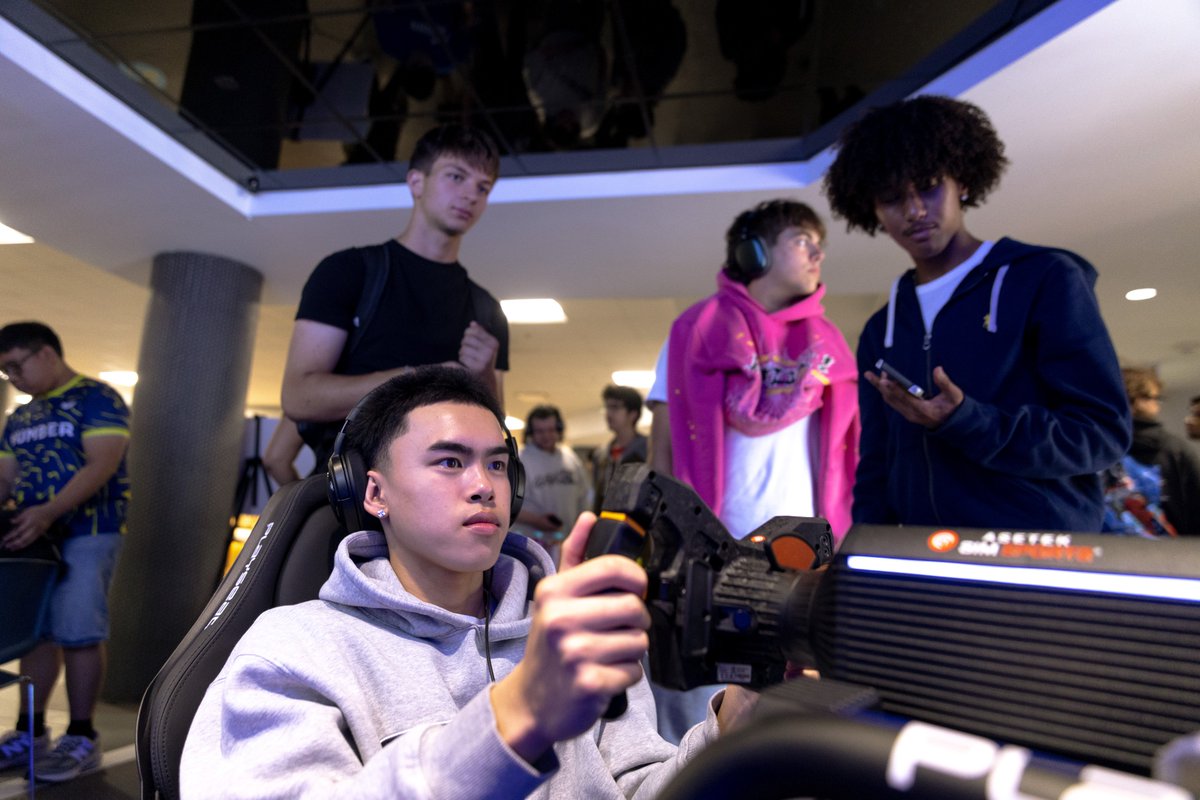 Humber Esports tweet media
