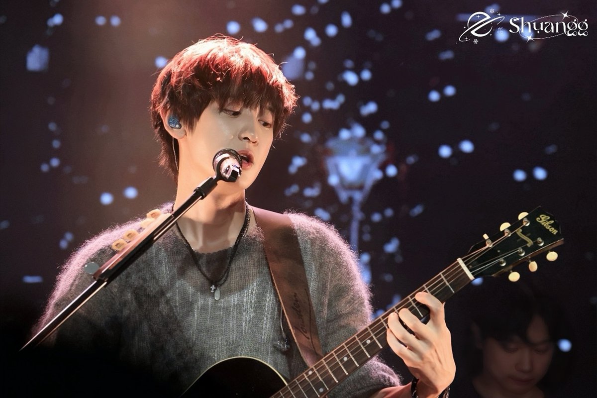 #CHANYEOL #찬열 
#박찬열 #chanyeol
#UpsideDown #CHANYEOL_UpsideDown
<a href="/weareoneEXO/">EXO</a>