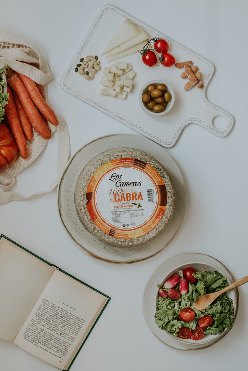 ¿Cuántos placeres de la vida encuentras tú en esta foto?
¡Te leemos! 😉

#quesolover #cheeselover #quesoloscameros #placeresdelavida #mejorconqueso #quesodecabra