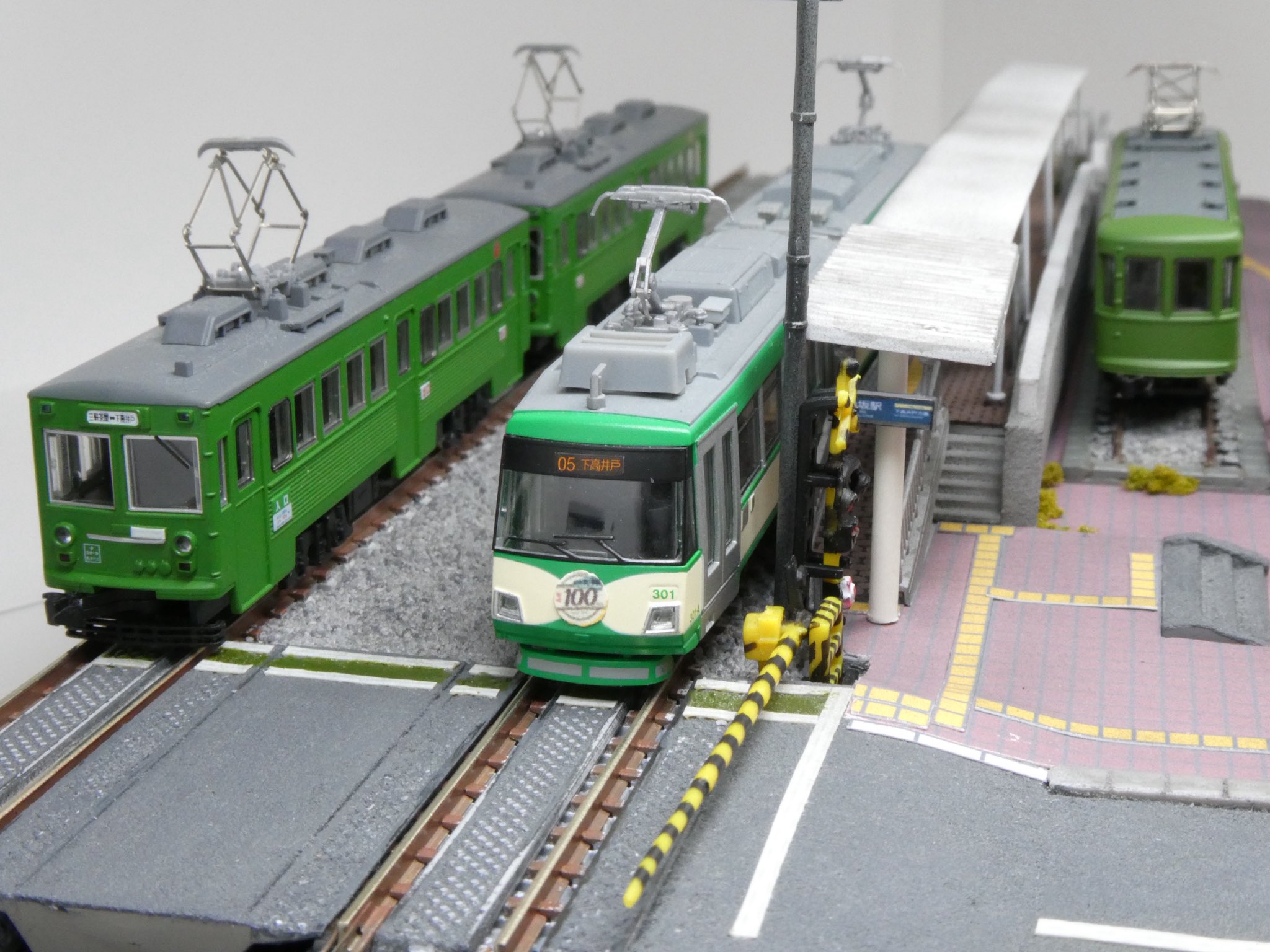 ヤマメ　ジオラマ 廃車ジオラマ 1/43 Sunny truck abandoned Diorama. “stilllife