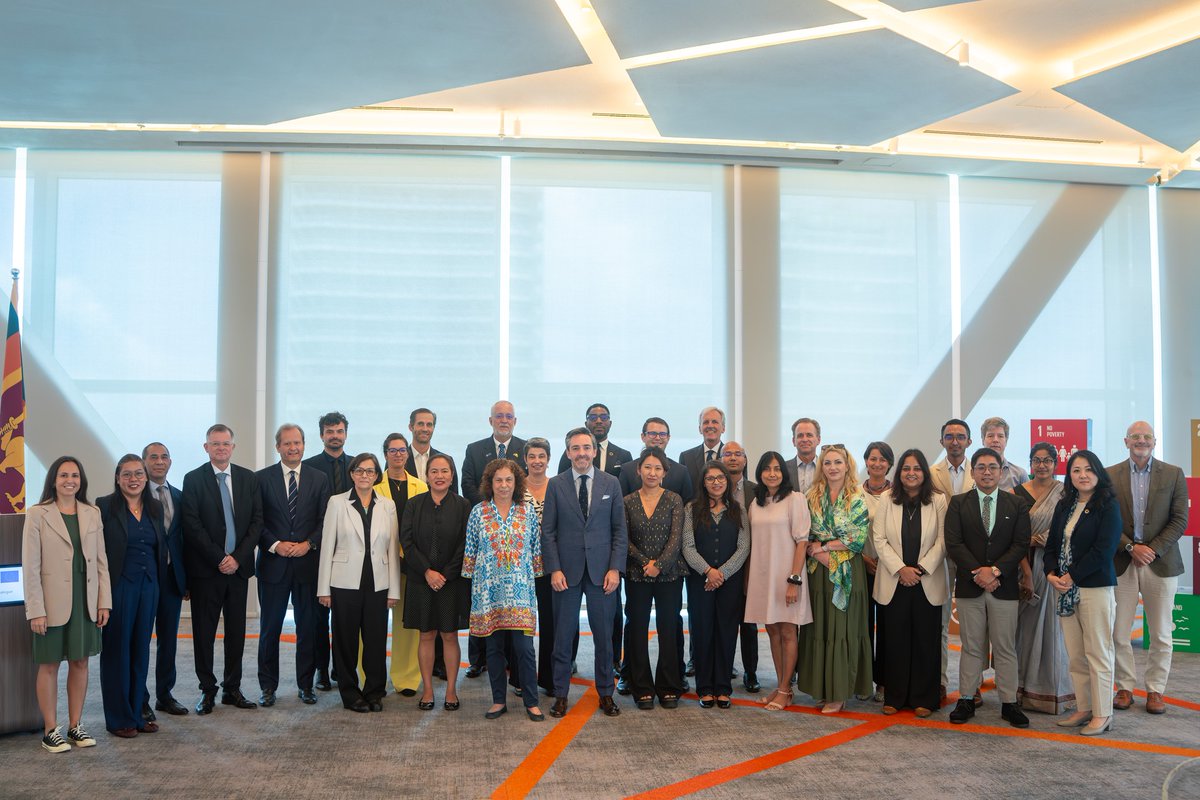 mtenundp's tweet photo. Honoured to join the ‘EU–UN Dialogue: Strengthening Strategic Partnership in Sri Lanka’ this week in Colombo, led by @MAFrancheUN RC, alongside colleagues from the @UNSriLanka team. 

The partnership between @EU_in_Sri_Lanka and @UNDP continues to deliver transformative impact in 🇱🇰- from governance and justice reform to climate resilience and inclusive growth.

As EU-UN cooperation deepens, exciting opportunities lie ahead to scale proven models and explore new frontiers such as trade compliance, green growth, and responsible business — positioning Sri Lanka as a regional beacon of resilience and rights-based development.

Together, we are building pathways for inclusive, sustainable, and accountable development, while advancing our shared global commitments.

#PartnersAtCore 
@UNDPEU @EU_Partnerships @EU_FPI @UNDPasiapac