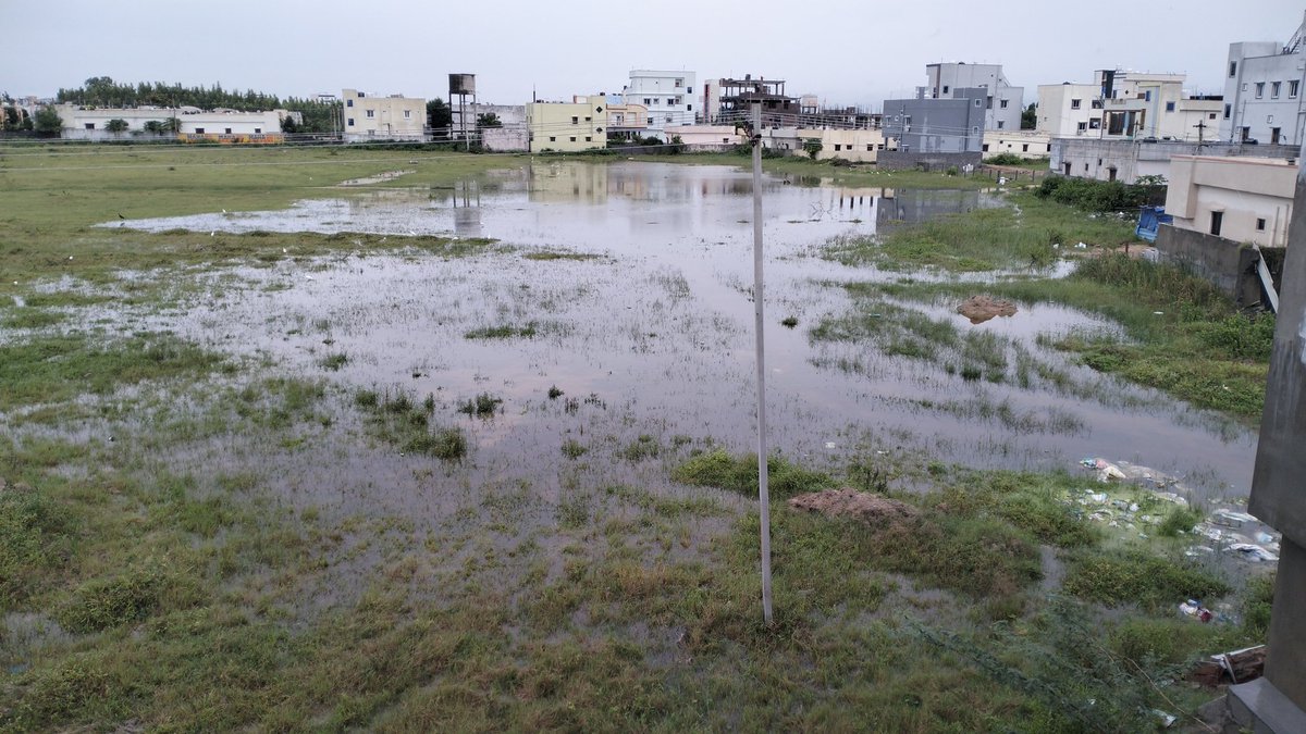 vasistareddy's tweet photo. Water releasing from GollaKunta, Chitkul towards residential areas like Radhamma Colony without any intimation. Please take necessary action to stop these activities.

#patancheru #sangareddy #sangareddycollector #isnapur @Collector_SRD @MC_Sangareddy @MCISNAPUR https://t.co/sKIqKAVZ3O