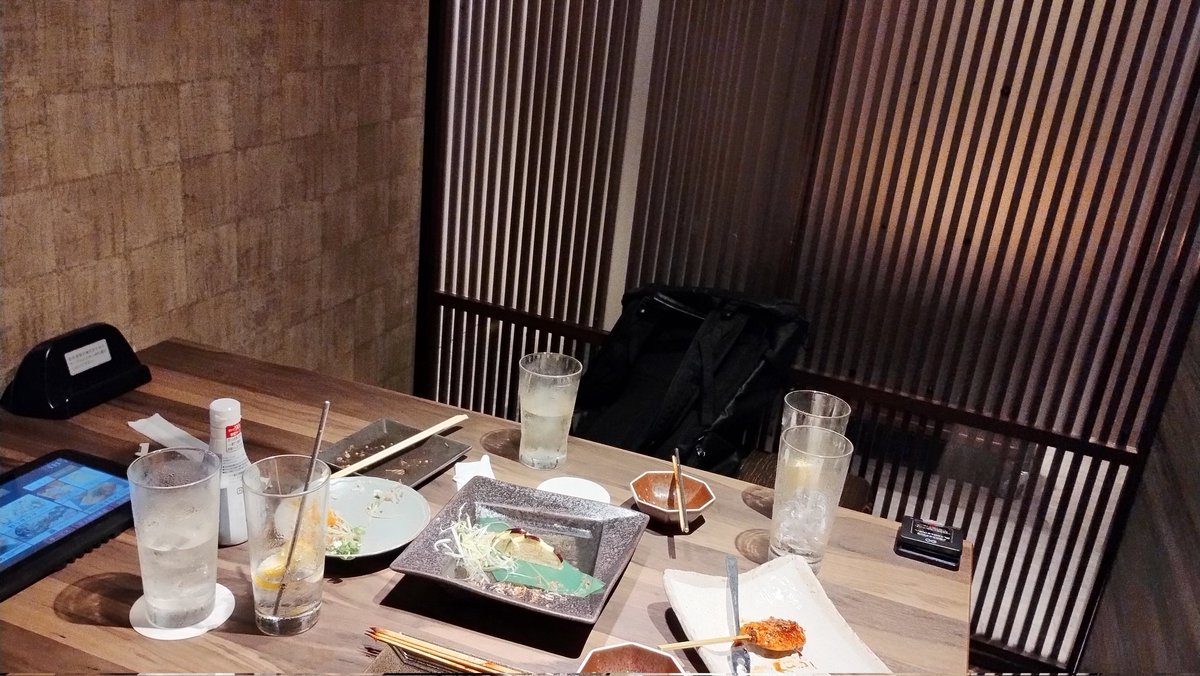 VDAQ0TW1pXlvZ8w's tweet photo. 先生…ありがとう😭(お手洗い中に投稿)
#HTY https://t.co/GfZVcQVyuN