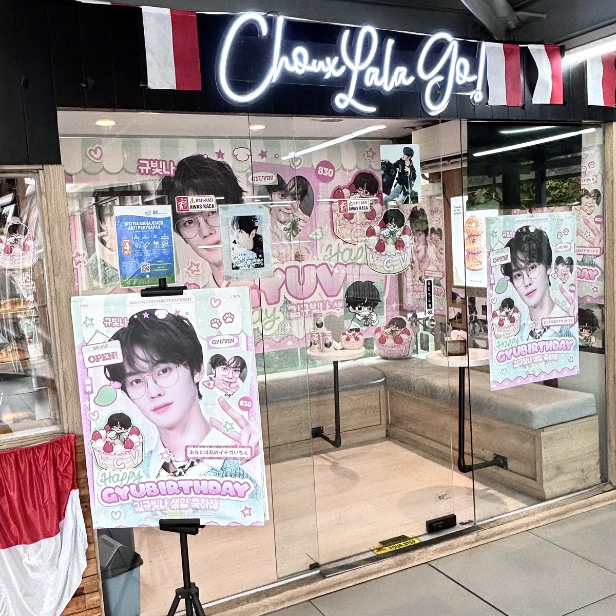 with_shimkongz's tweet image. 𝑯𝒂𝒑𝒑𝒚 𝑮𝒚𝒖𝒃𝒊𝒓𝒕𝒉𝒅𝒂𝒚
김규빛나 생일 축하해

: ・ෆ・┈・♡ ・┈・ෆ・ 
See you this weekend at Chouxlala Blok M💚

#KimGyubitnaDay830