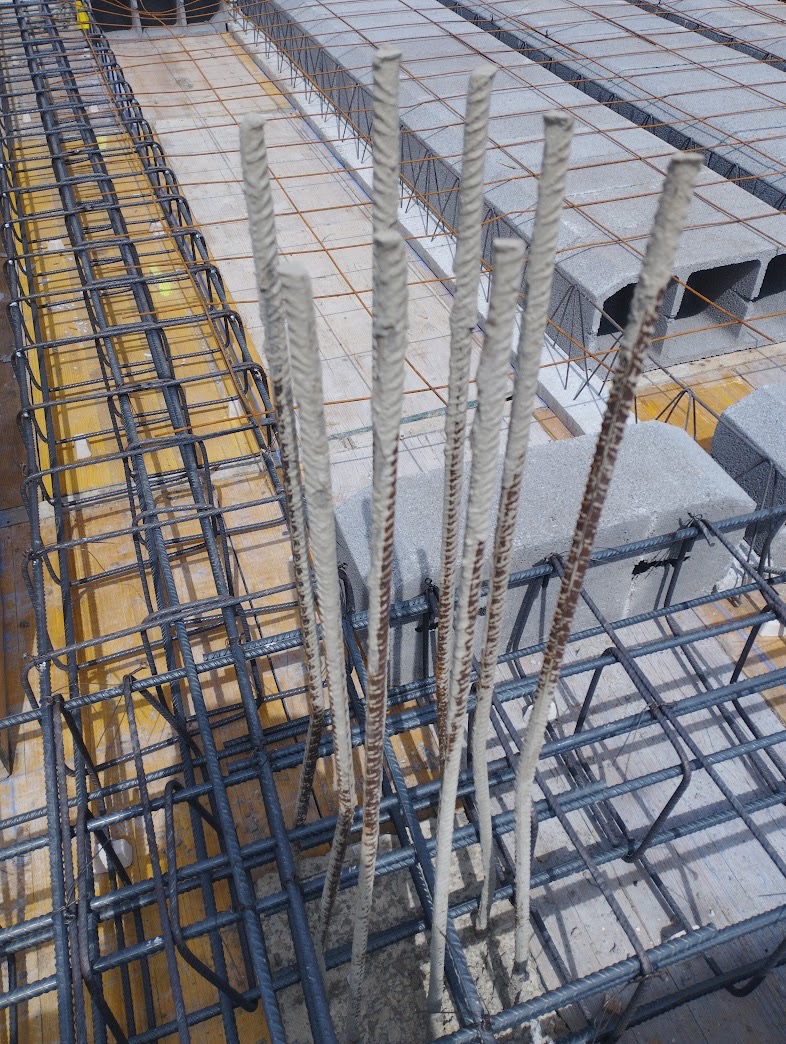 IngFraile's tweet photo. Visita de obra, previa a hormigonado, forjado de techo de planta a primera en vivienda unifamiliar. https://t.co/oX9uYBn5nD